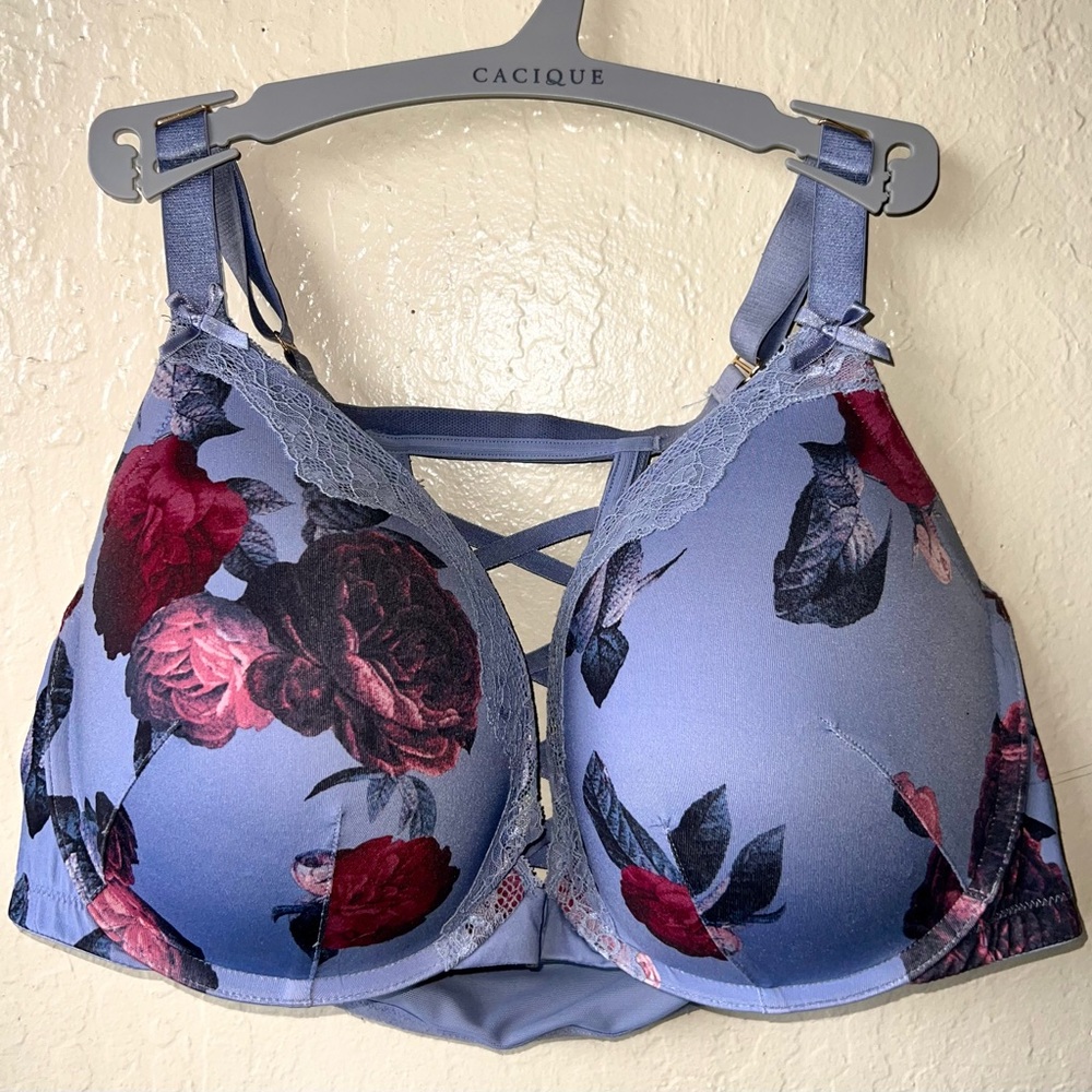 Beautiful 40DDD Cacique Bra Design back straps blue